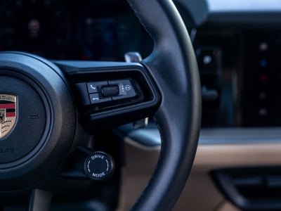 2025 Porsche Cayenne Base