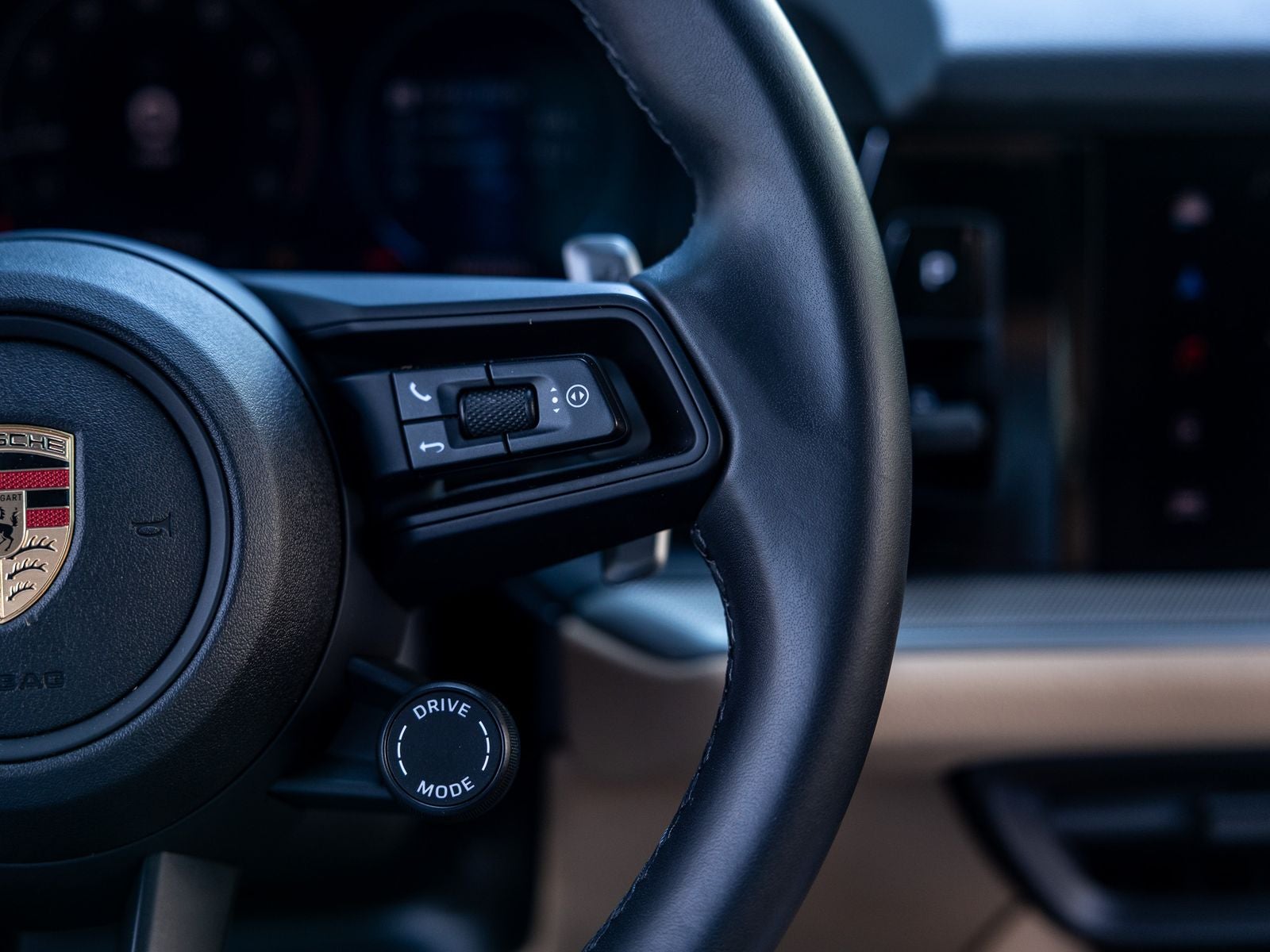 2025 Porsche Cayenne Base