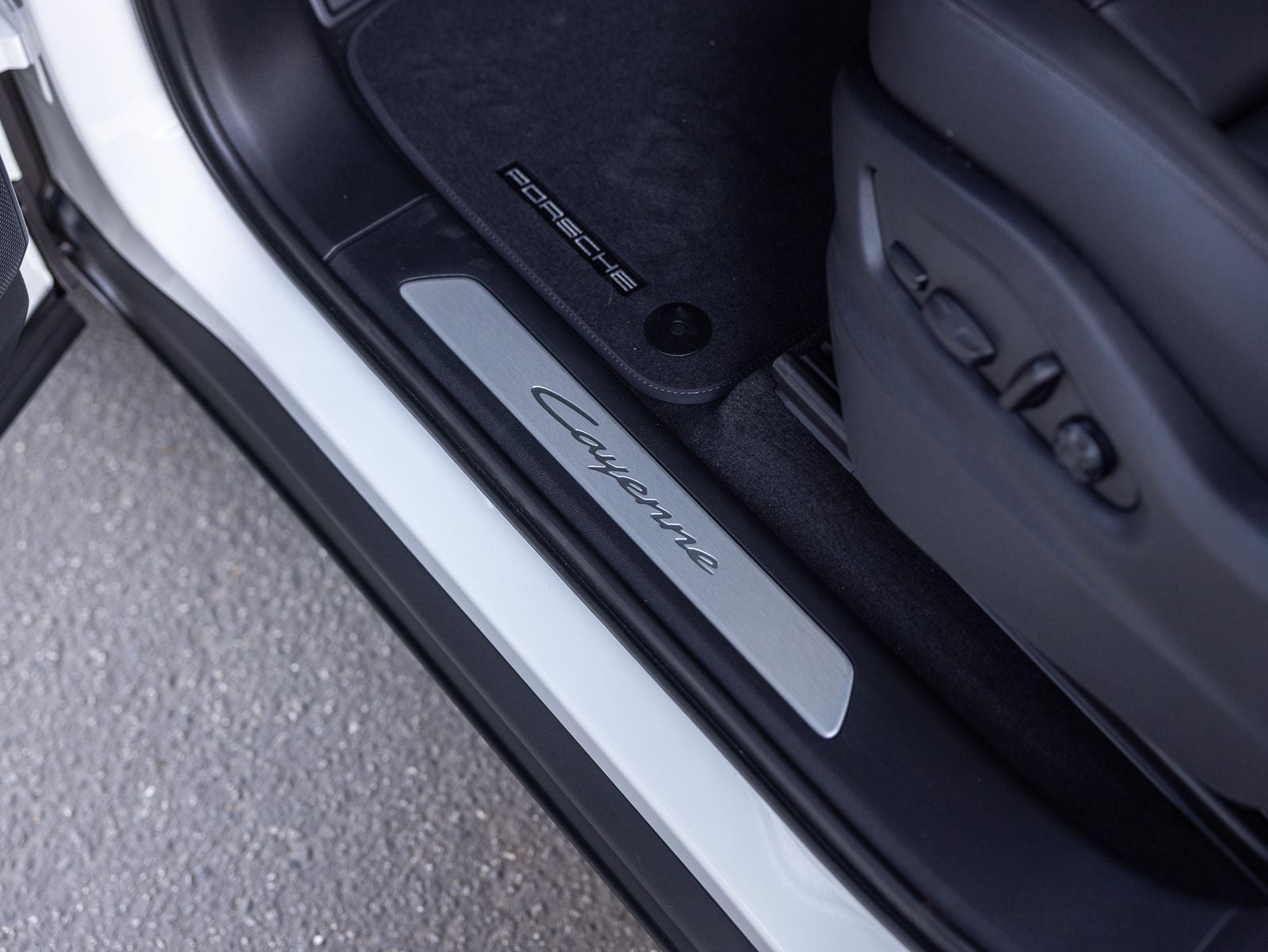 2026 Porsche Cayenne Base