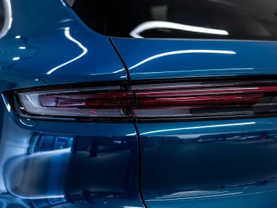 2025 Porsche Cayenne Base