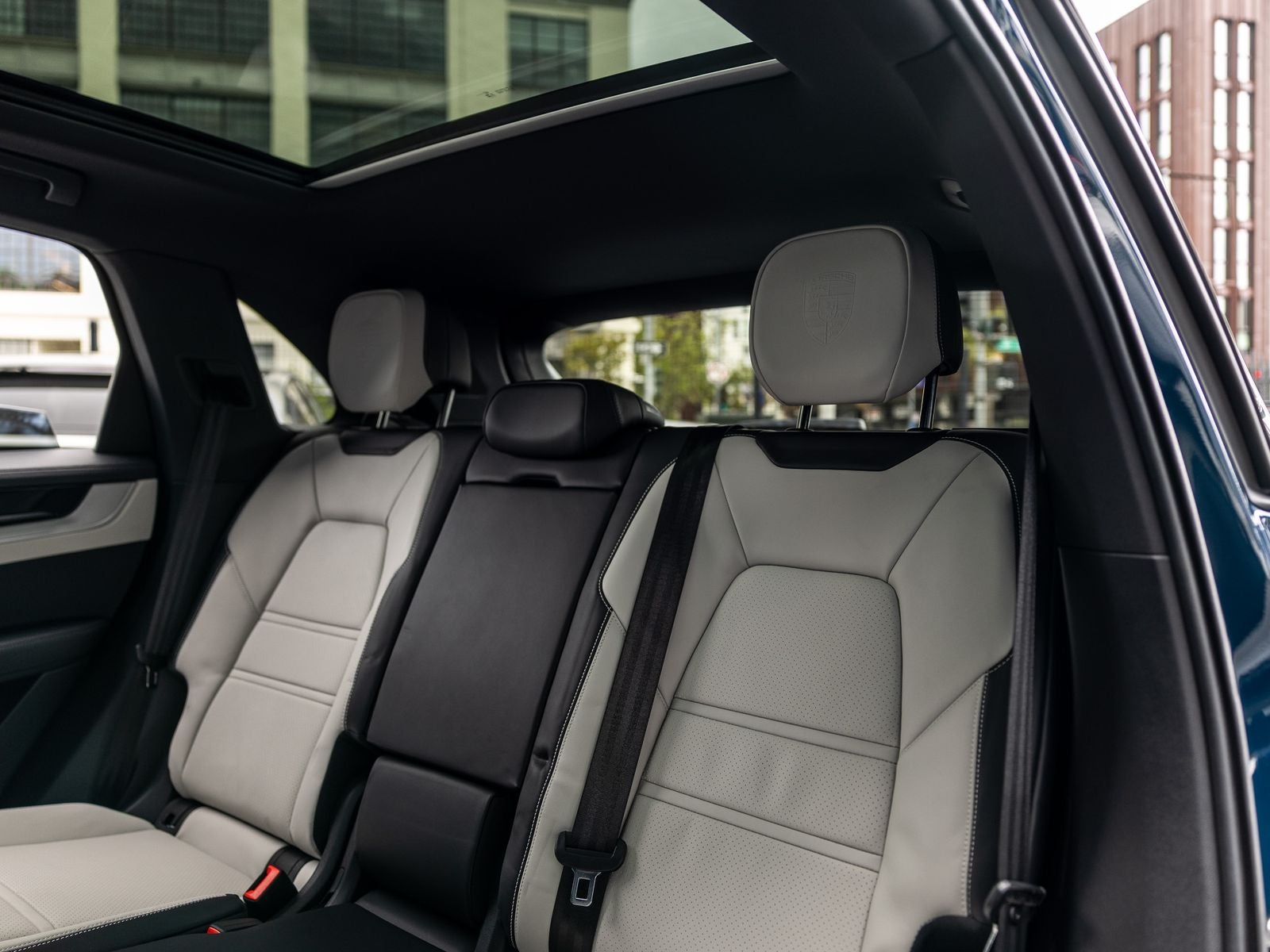2025 Porsche Cayenne Base
