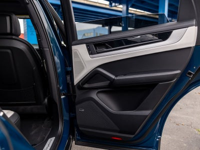 2025 Porsche Cayenne Base