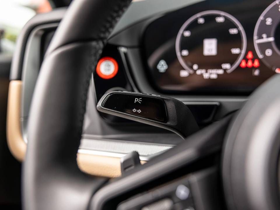 2025 Porsche Cayenne Base