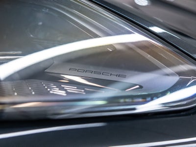 2025 Porsche Cayenne Base