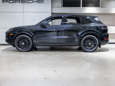 2025 Porsche Cayenne Base