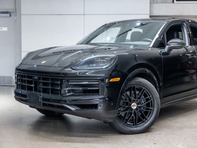 2025 Porsche Cayenne Base