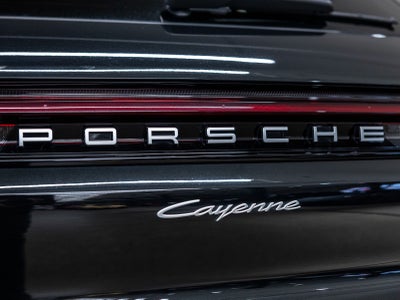 2025 Porsche Cayenne Base