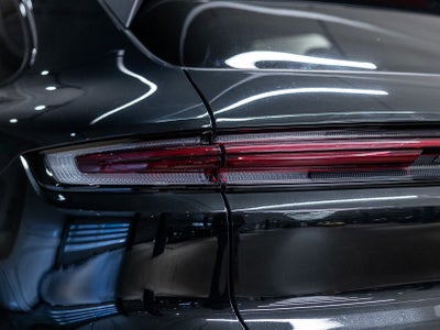 2025 Porsche Cayenne Base