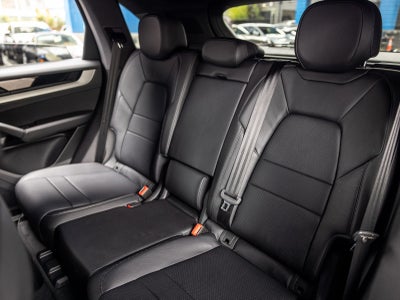 2025 Porsche Cayenne Base