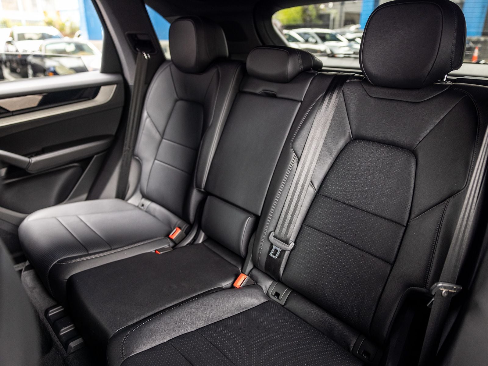 2025 Porsche Cayenne Base