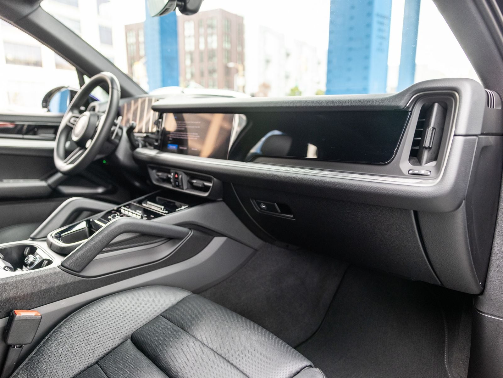 2025 Porsche Cayenne Base