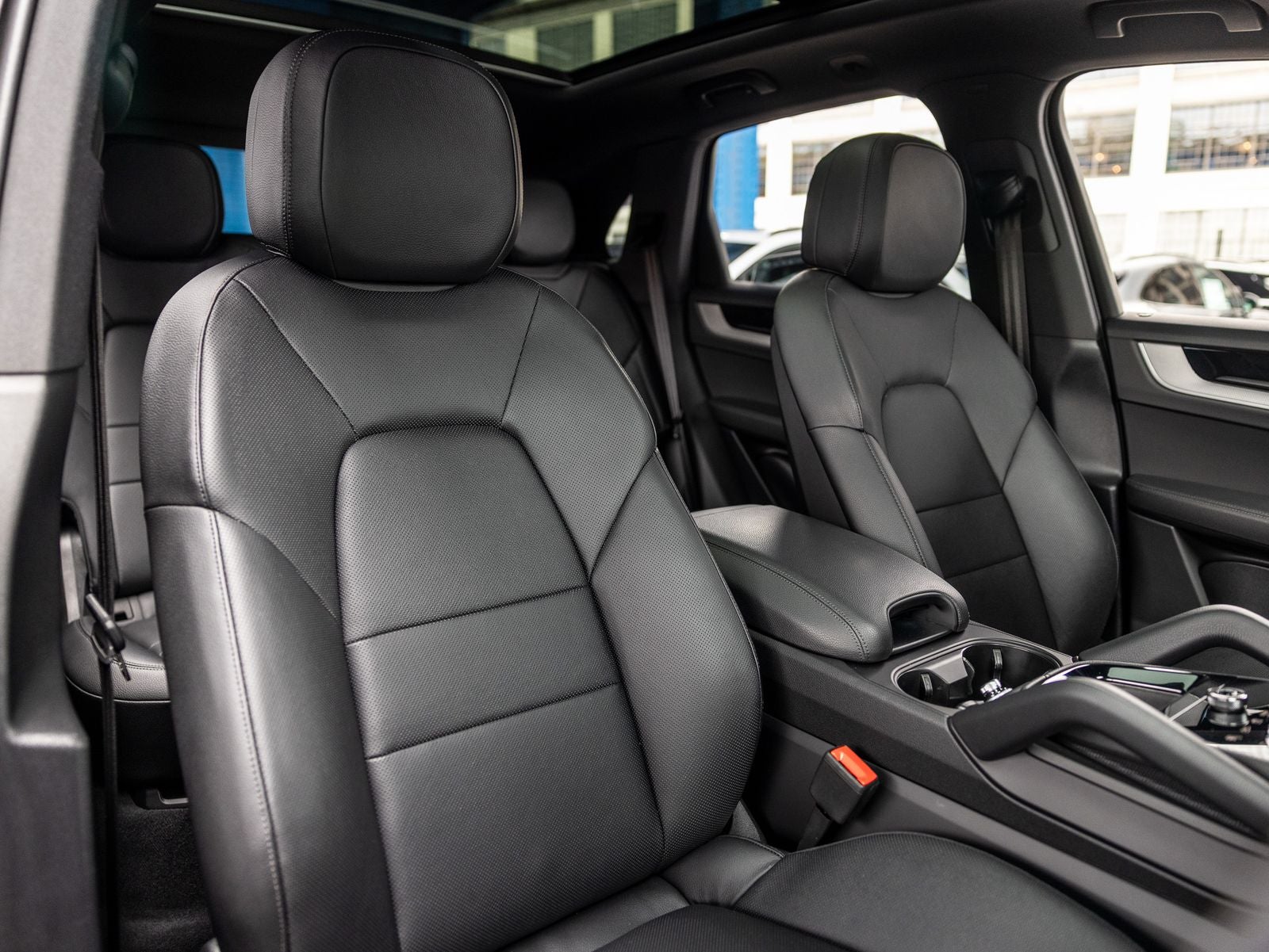 2025 Porsche Cayenne Base