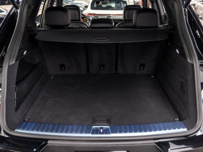 2025 Porsche Cayenne Base