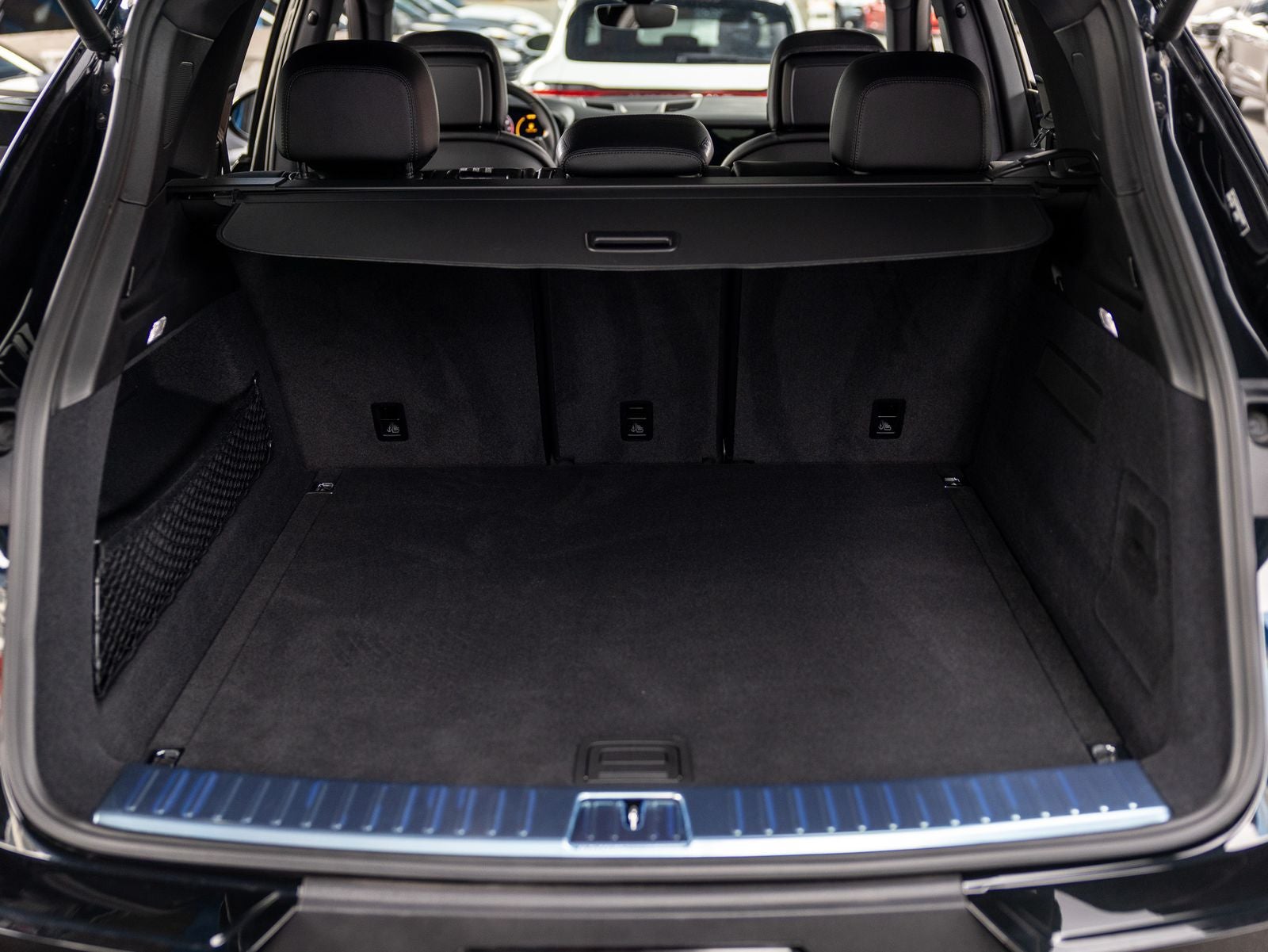 2025 Porsche Cayenne Base