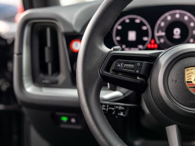 2025 Porsche Cayenne Base