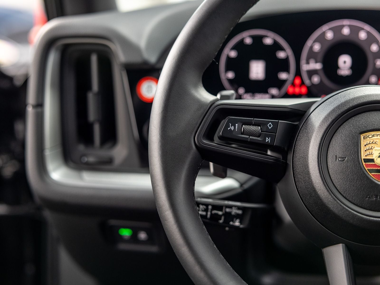 2025 Porsche Cayenne Base