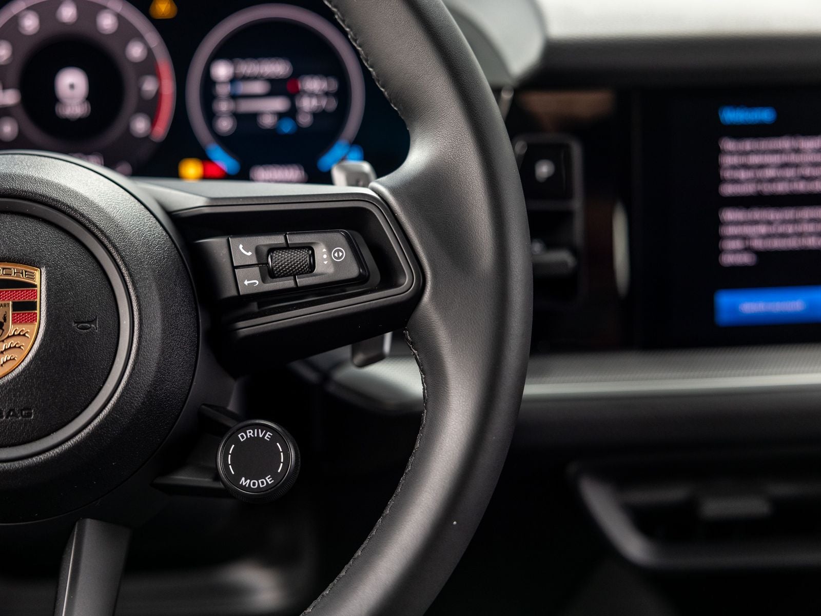 2025 Porsche Cayenne Base
