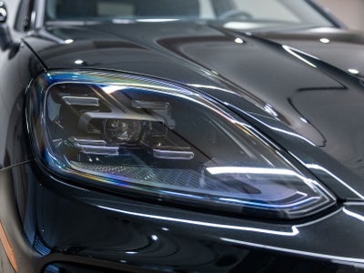 2025 Porsche Cayenne Base