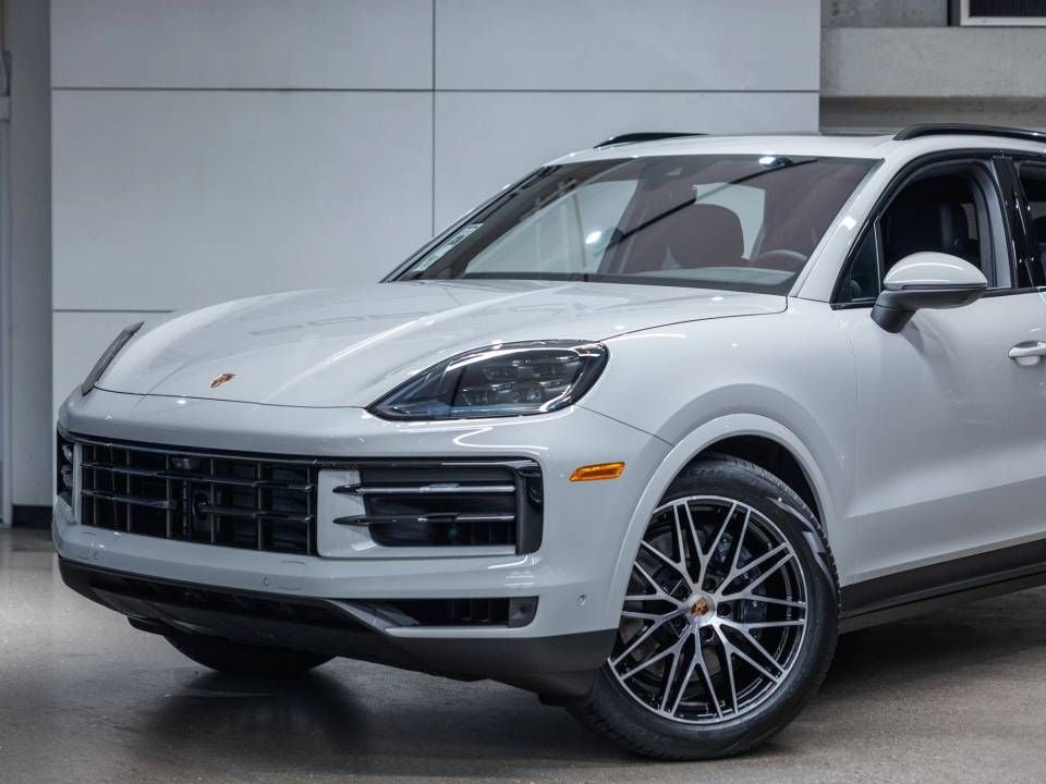 2026 Porsche Cayenne Base