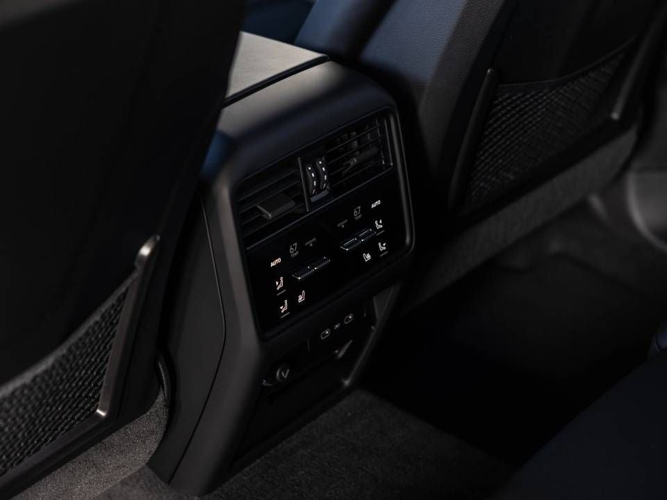 2026 Porsche Cayenne Base