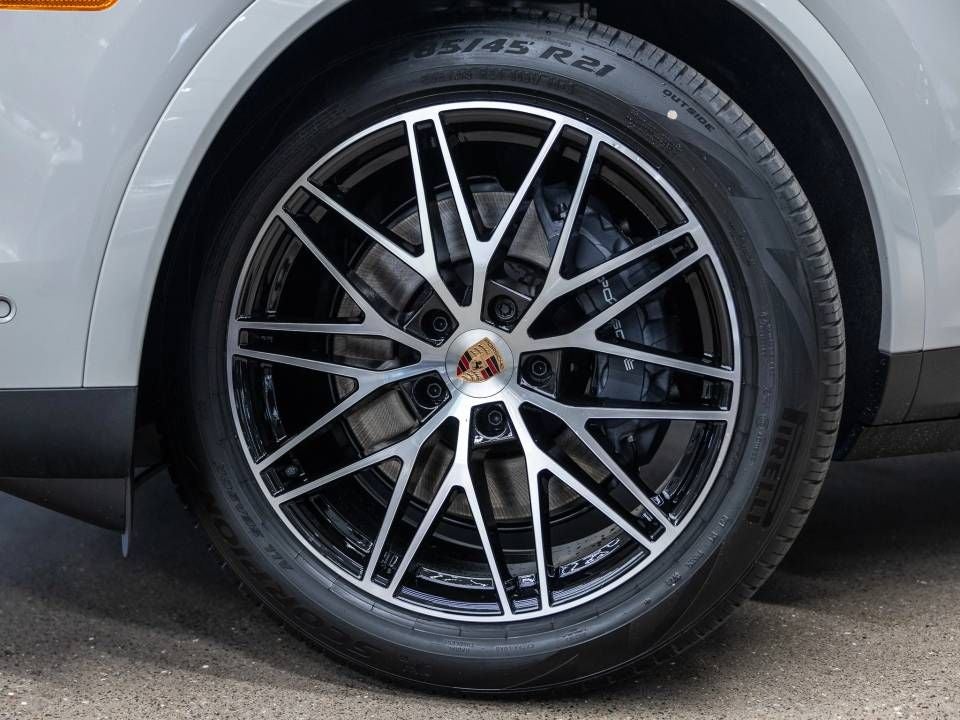 2026 Porsche Cayenne Base