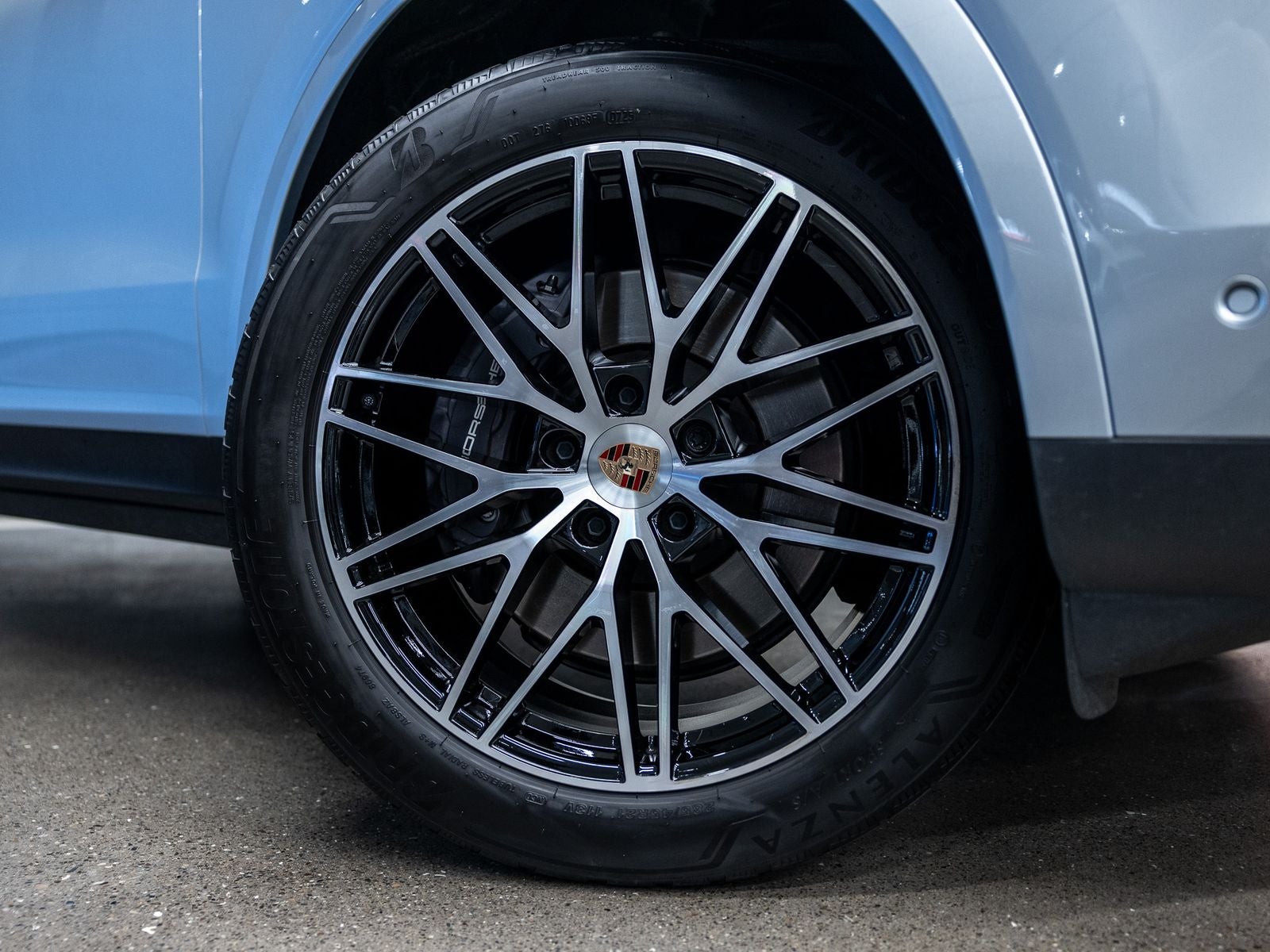 2025 Porsche Cayenne Base