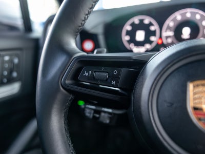 2025 Porsche Cayenne Base