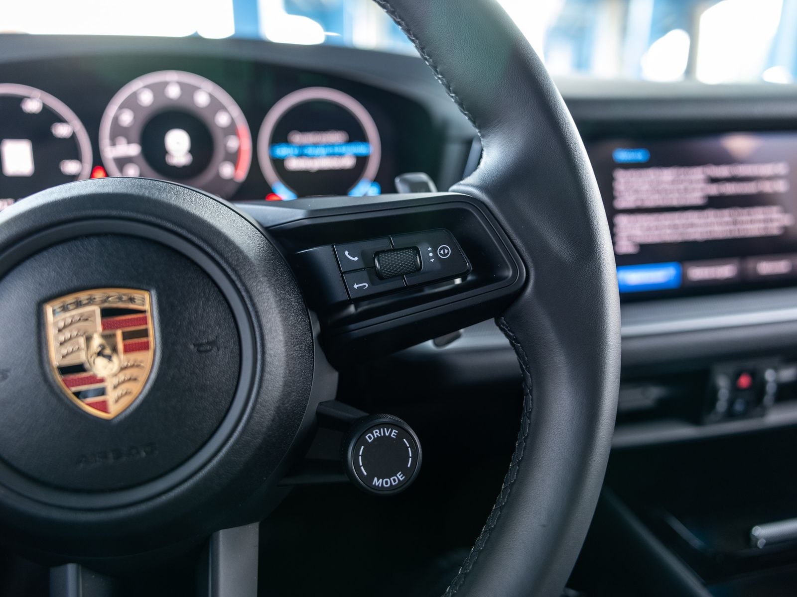 2025 Porsche Cayenne Base