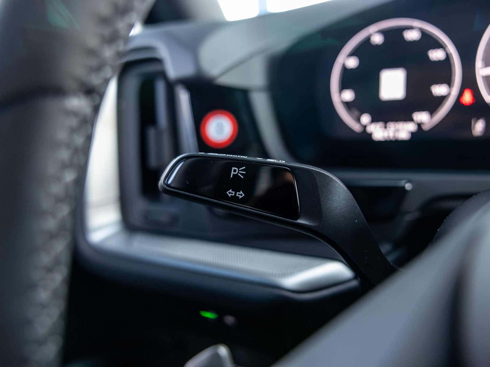 2025 Porsche Cayenne Base