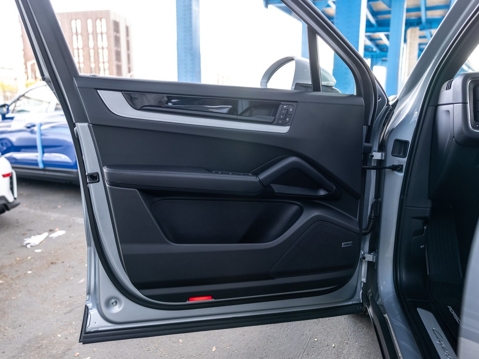 2025 Porsche Cayenne Base