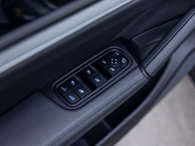 2025 Porsche Cayenne Base