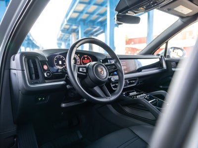 2025 Porsche Cayenne Base