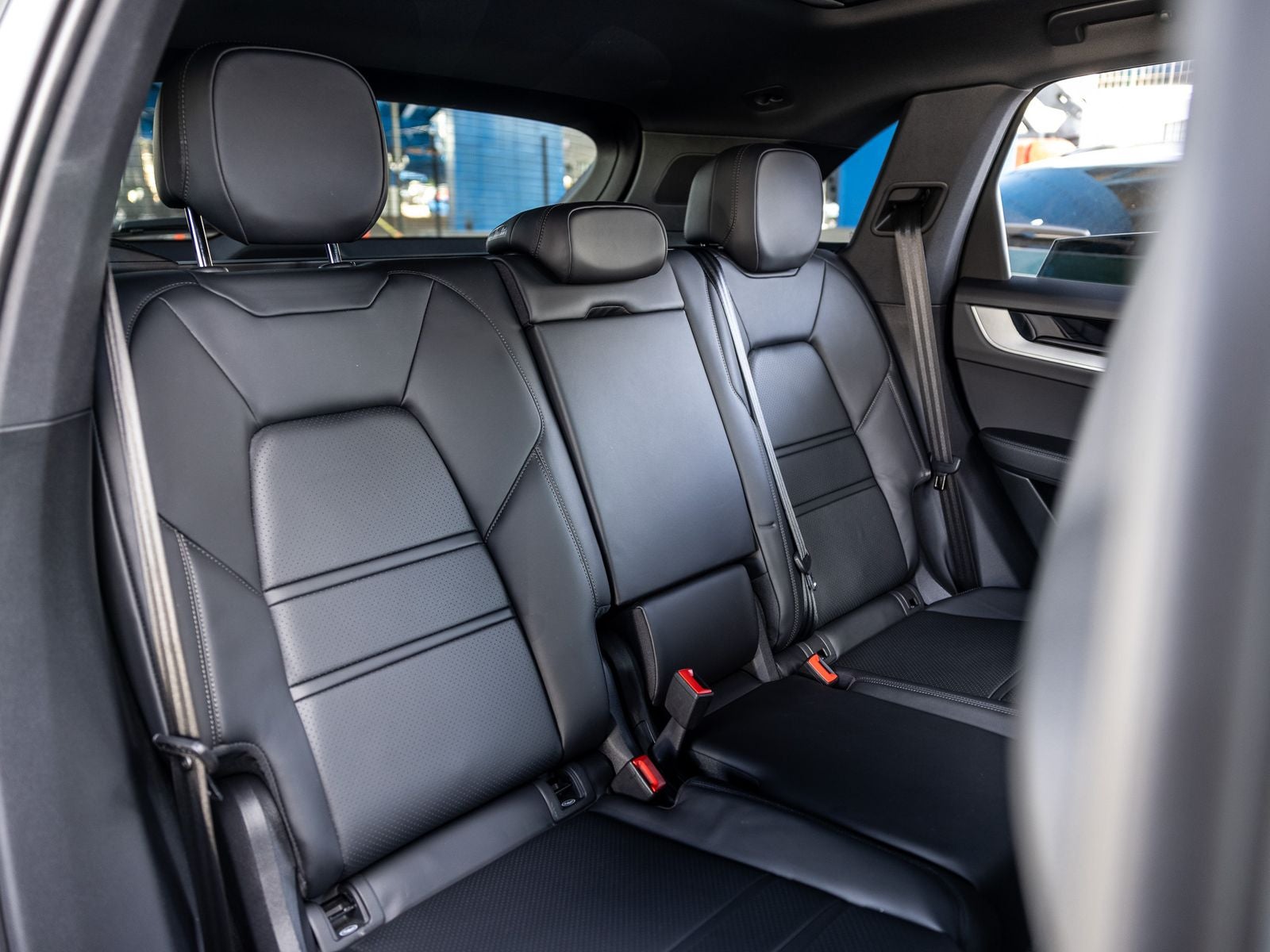 2025 Porsche Cayenne Base