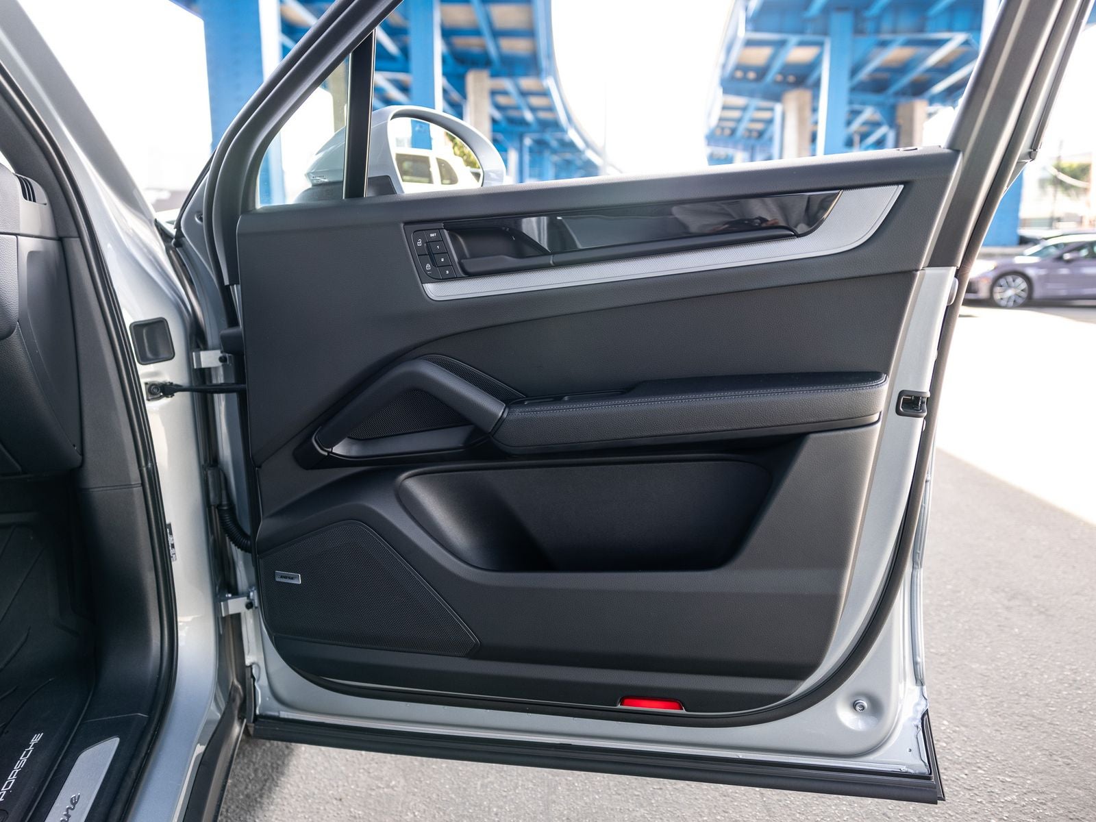 2025 Porsche Cayenne Base