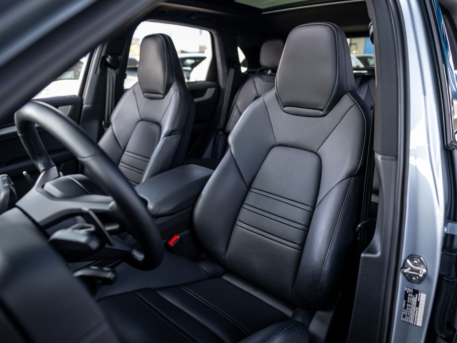 2025 Porsche Cayenne Base