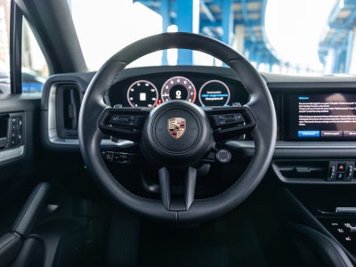 2025 Porsche Cayenne Base