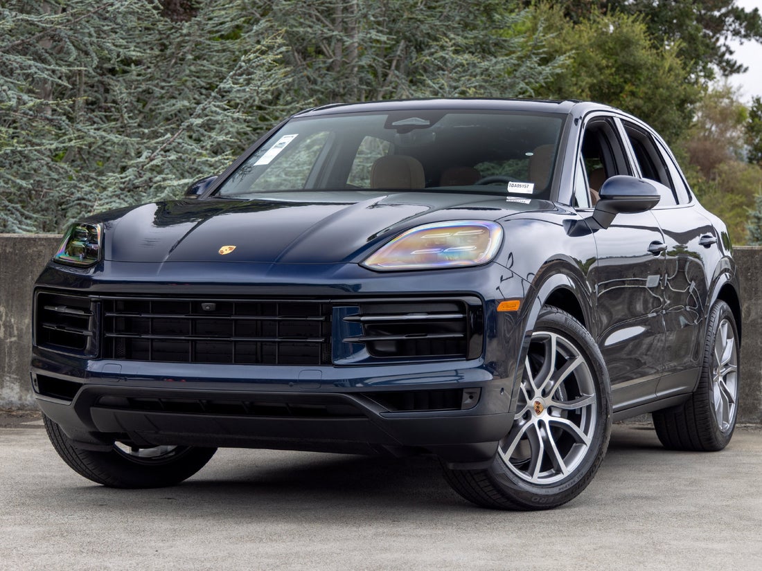 2026 Porsche Cayenne — photo 1 of 57