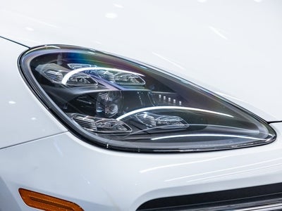 2023 Porsche Cayenne Cayenne Platinum Edition (MY23)