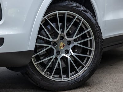 2023 Porsche Cayenne Cayenne Platinum Edition (MY23)