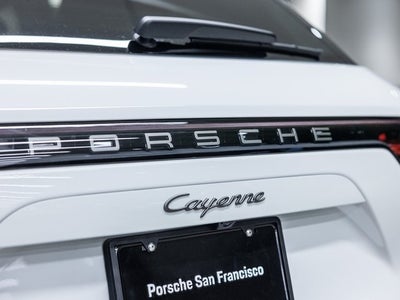 2023 Porsche Cayenne Cayenne Platinum Edition (MY23)