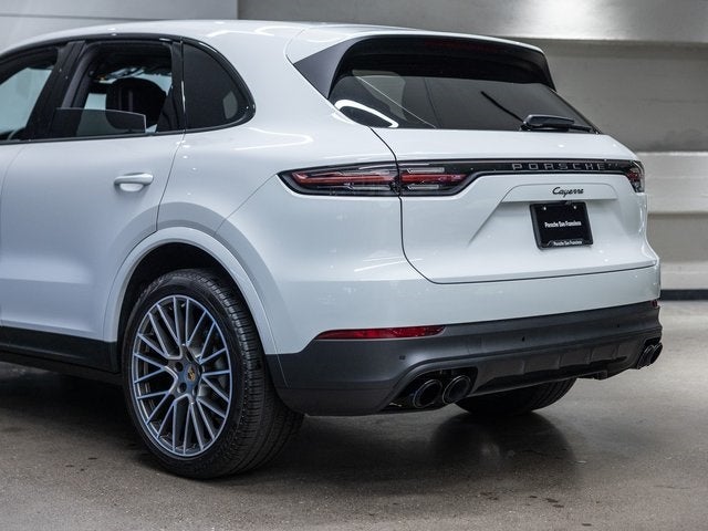 2023 Porsche Cayenne Cayenne Platinum Edition (MY23)
