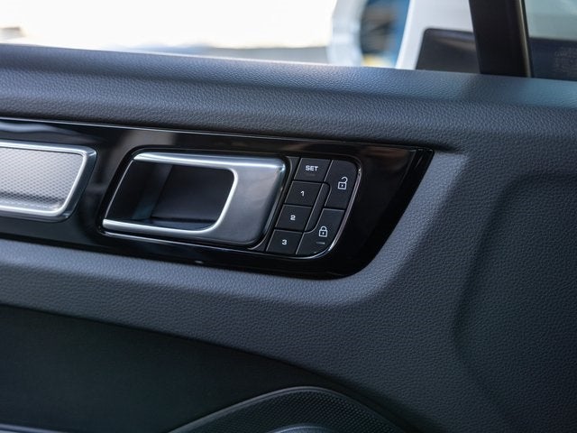 2023 Porsche Cayenne Cayenne Platinum Edition (MY23)