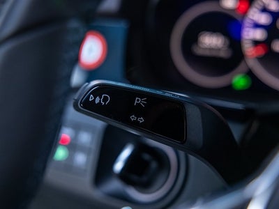 2023 Porsche Cayenne Cayenne Platinum Edition (MY23)