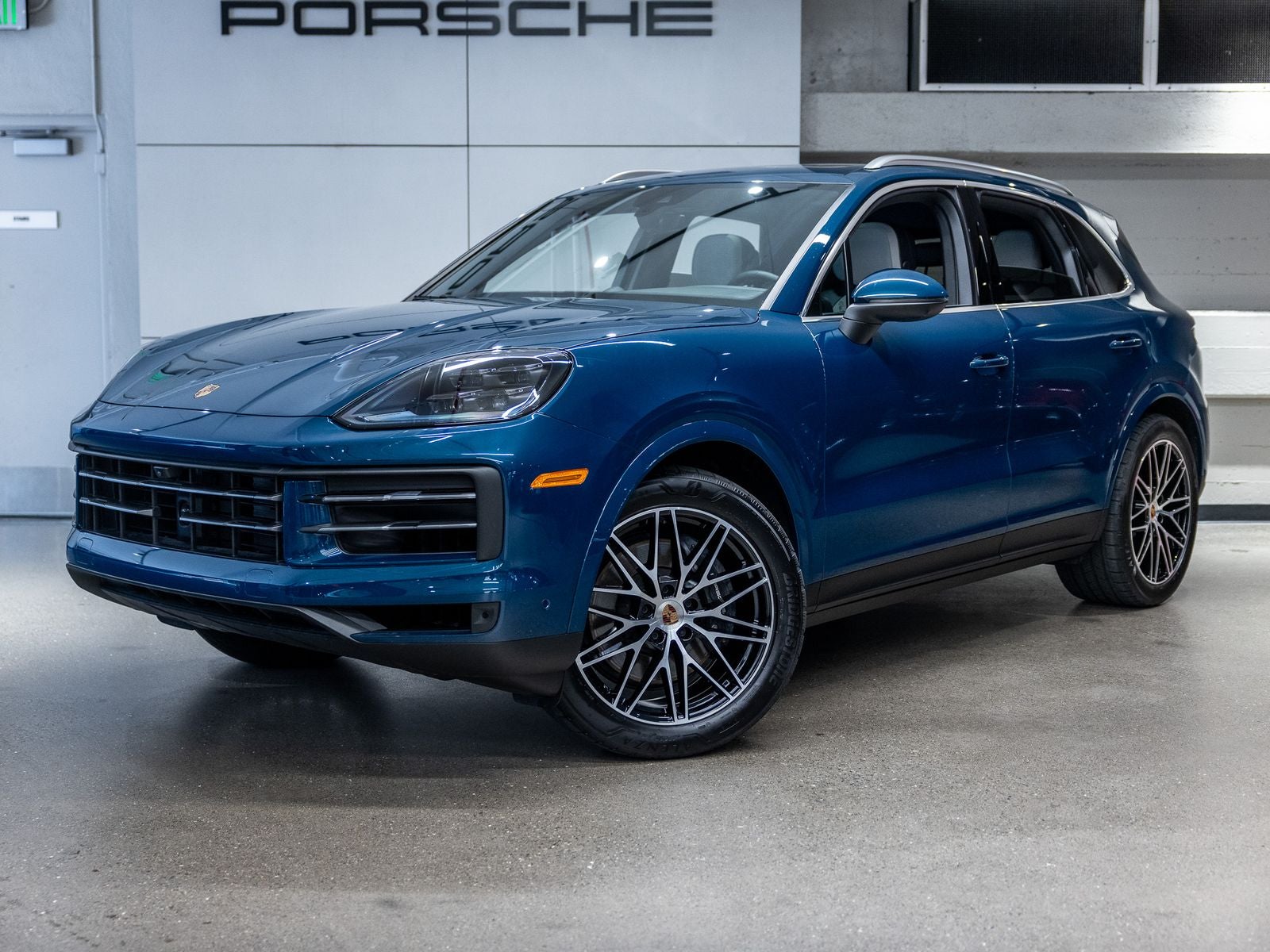 2025 Porsche Cayenne Base