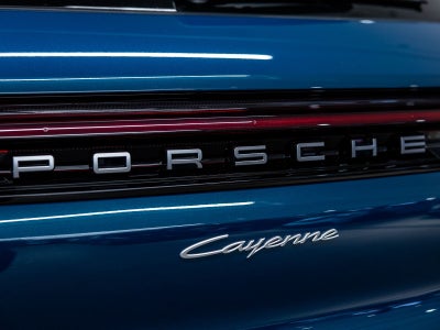 2025 Porsche Cayenne Base