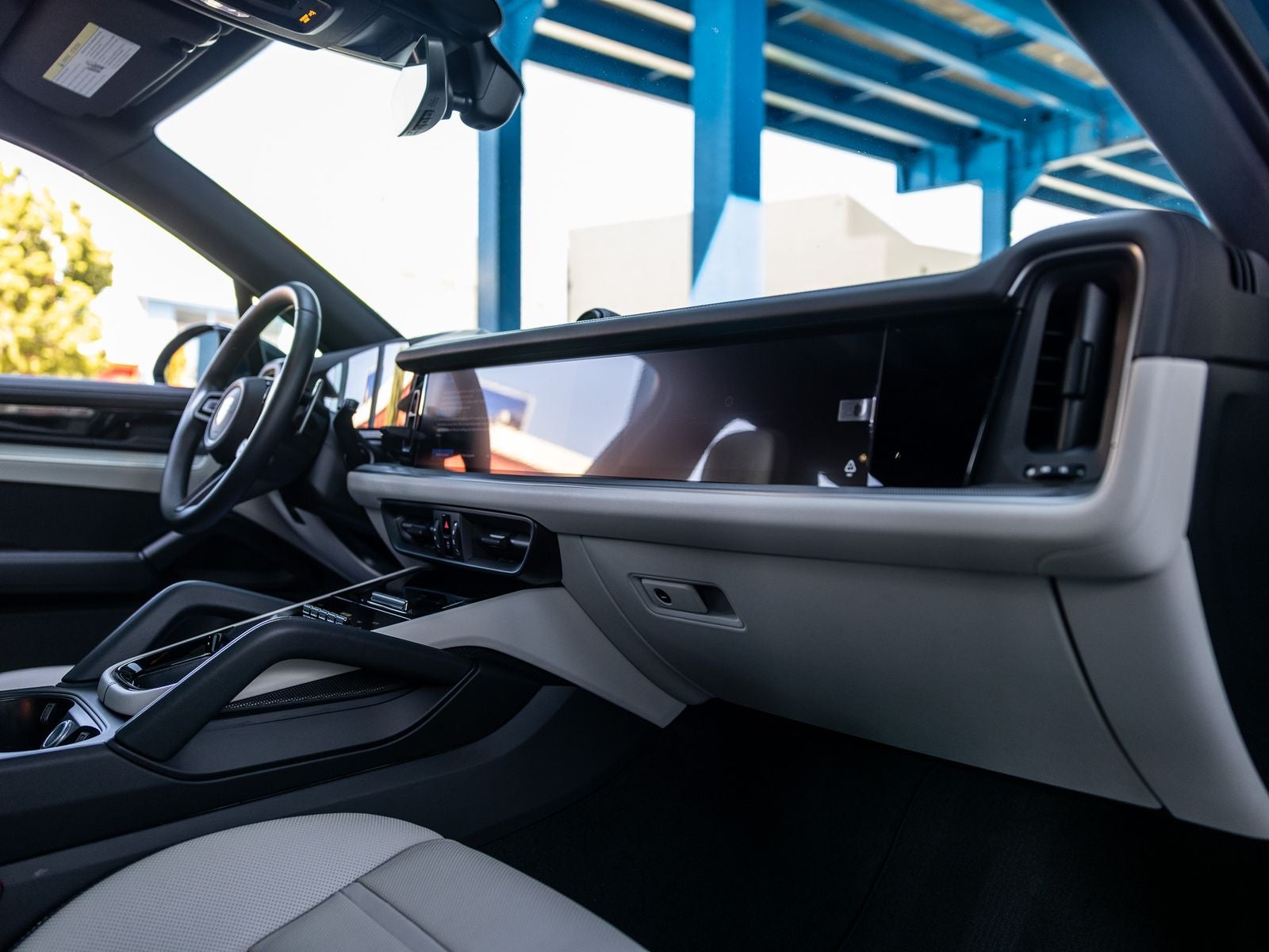 2025 Porsche Cayenne Base