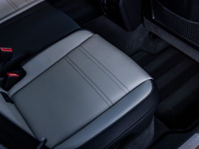 2025 Porsche Cayenne Base