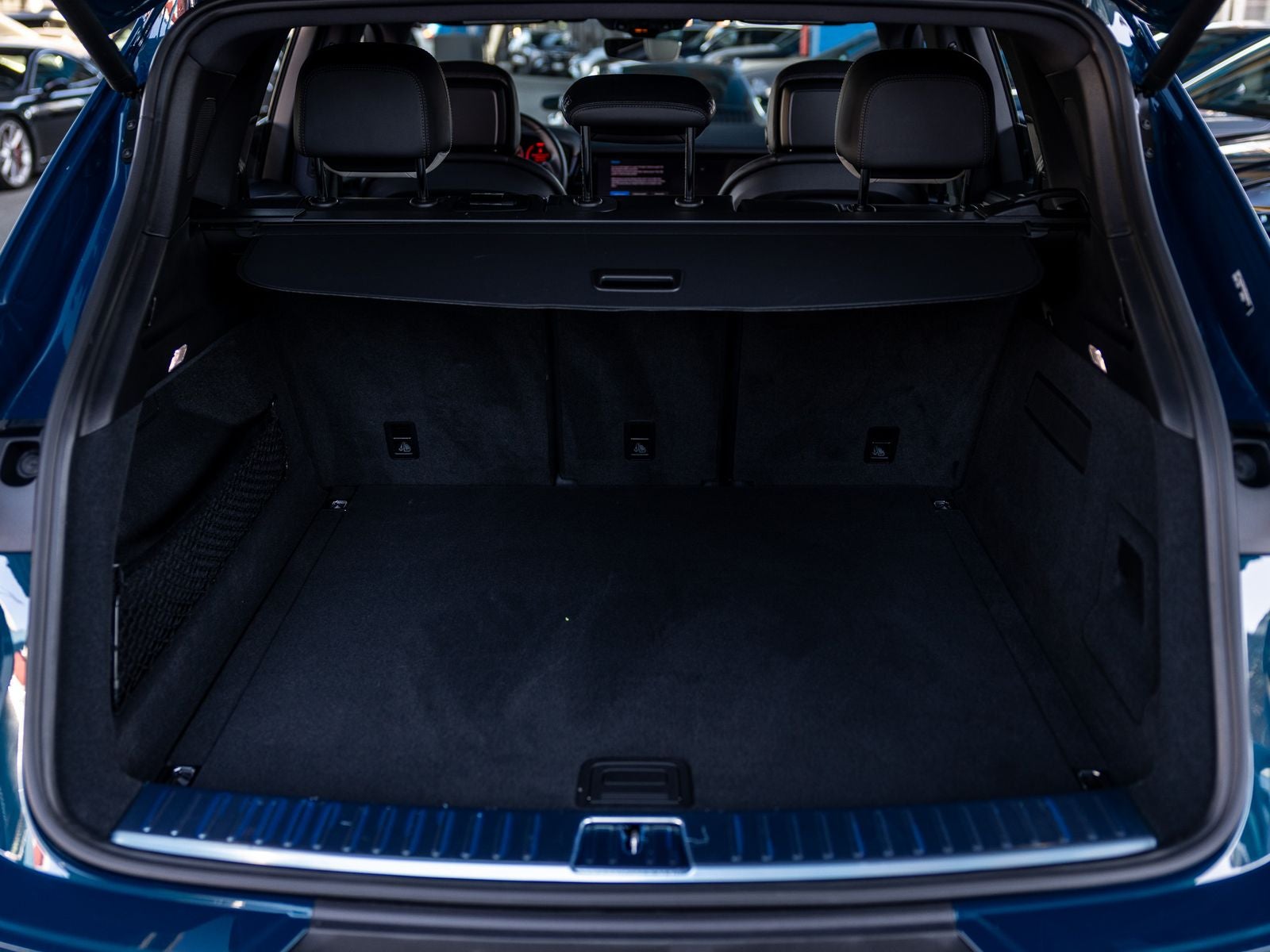 2025 Porsche Cayenne Base