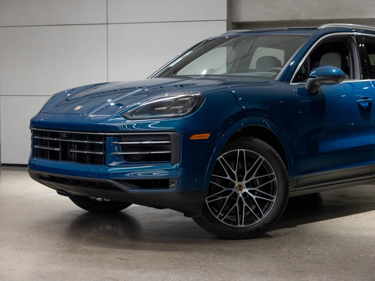 2025 Porsche Cayenne Base