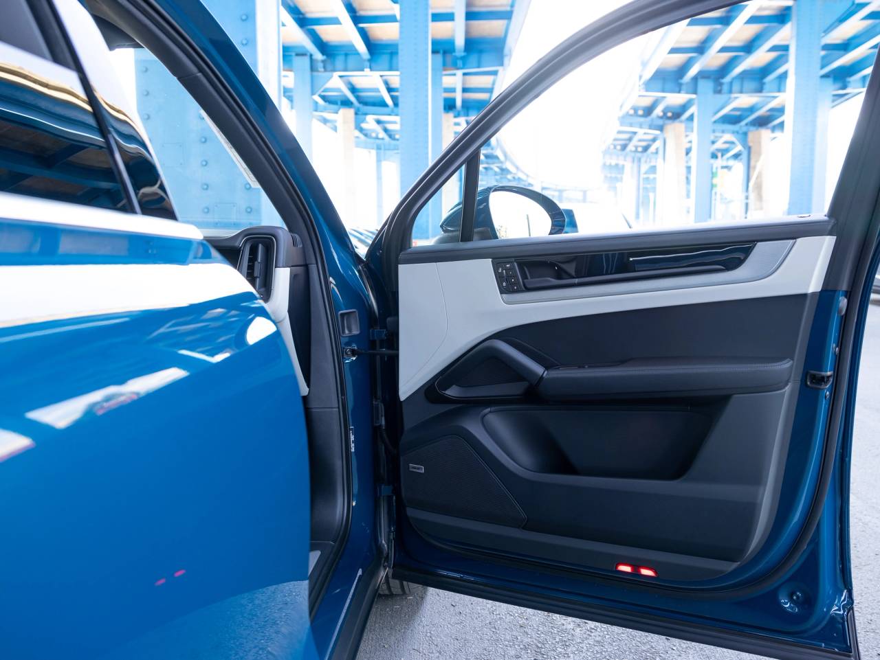 2025 Porsche Cayenne Base
